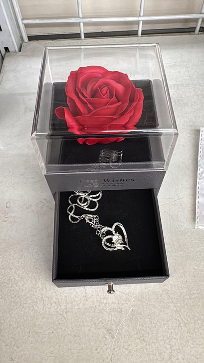 Rosa Eterna + Collar - Flor Preservada en Cúpula de Cristal